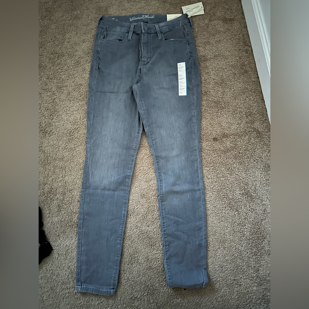 Grey skinny jeans size 6